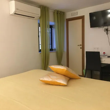 Nocleg ze śniadaniem Liberty 900 Katania